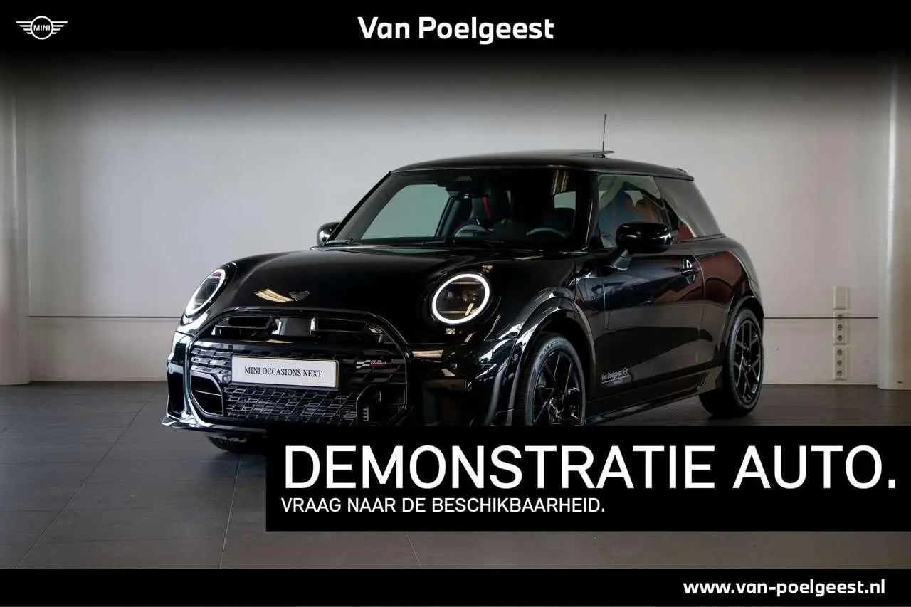 Photo 1 : Mini Cooper 2024 Essence