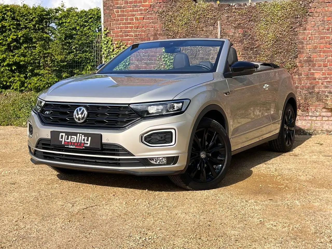 Photo 1 : Volkswagen T-roc 2021 Essence