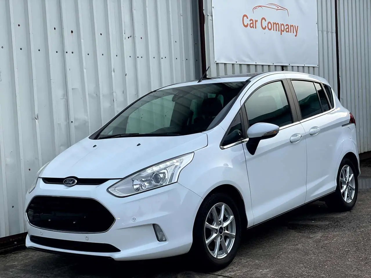 Photo 1 : Ford B-max 2015 Petrol