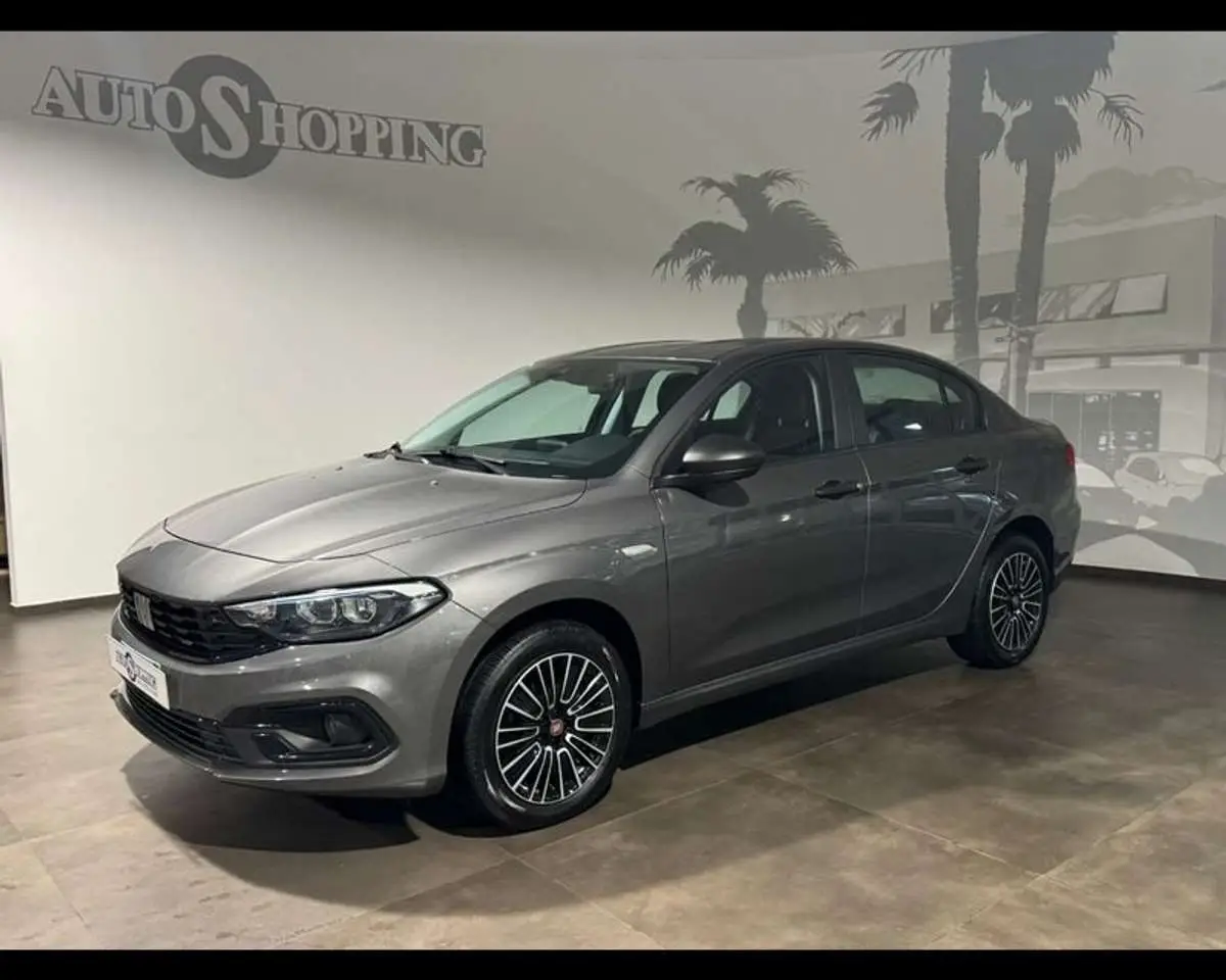 Photo 1 : Fiat Tipo 2022 Petrol