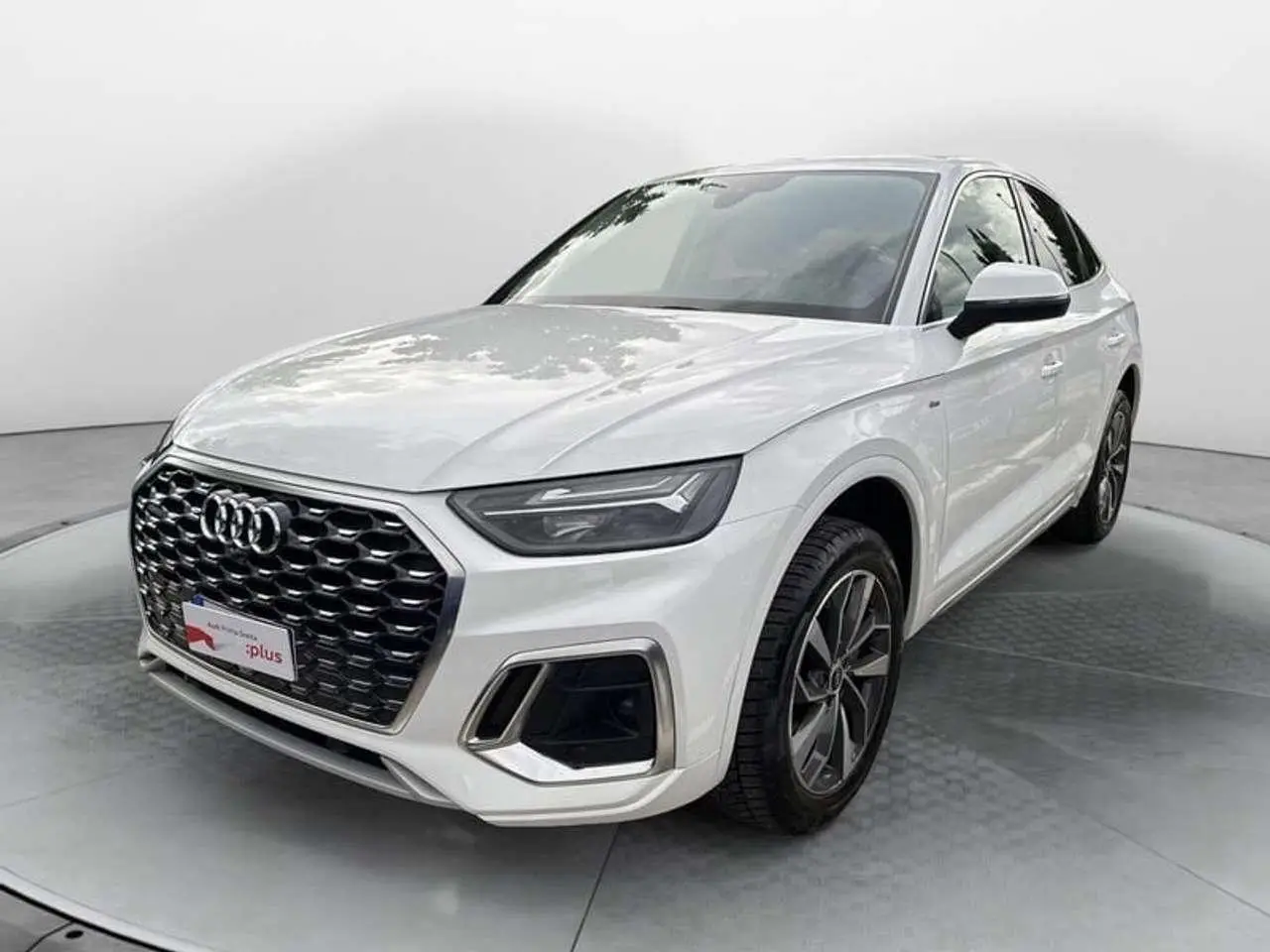 Photo 1 : Audi Q5 2021 Hybride