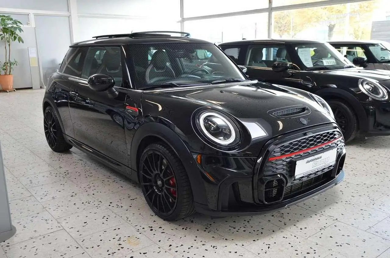 Photo 1 : Mini John Cooper Works 2022 Essence