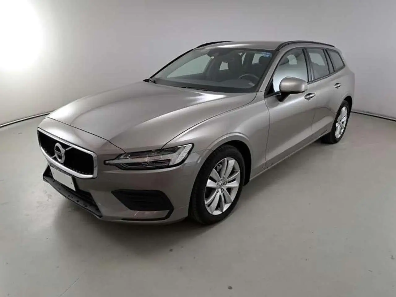 Photo 1 : Volvo V60 2021 Hybride