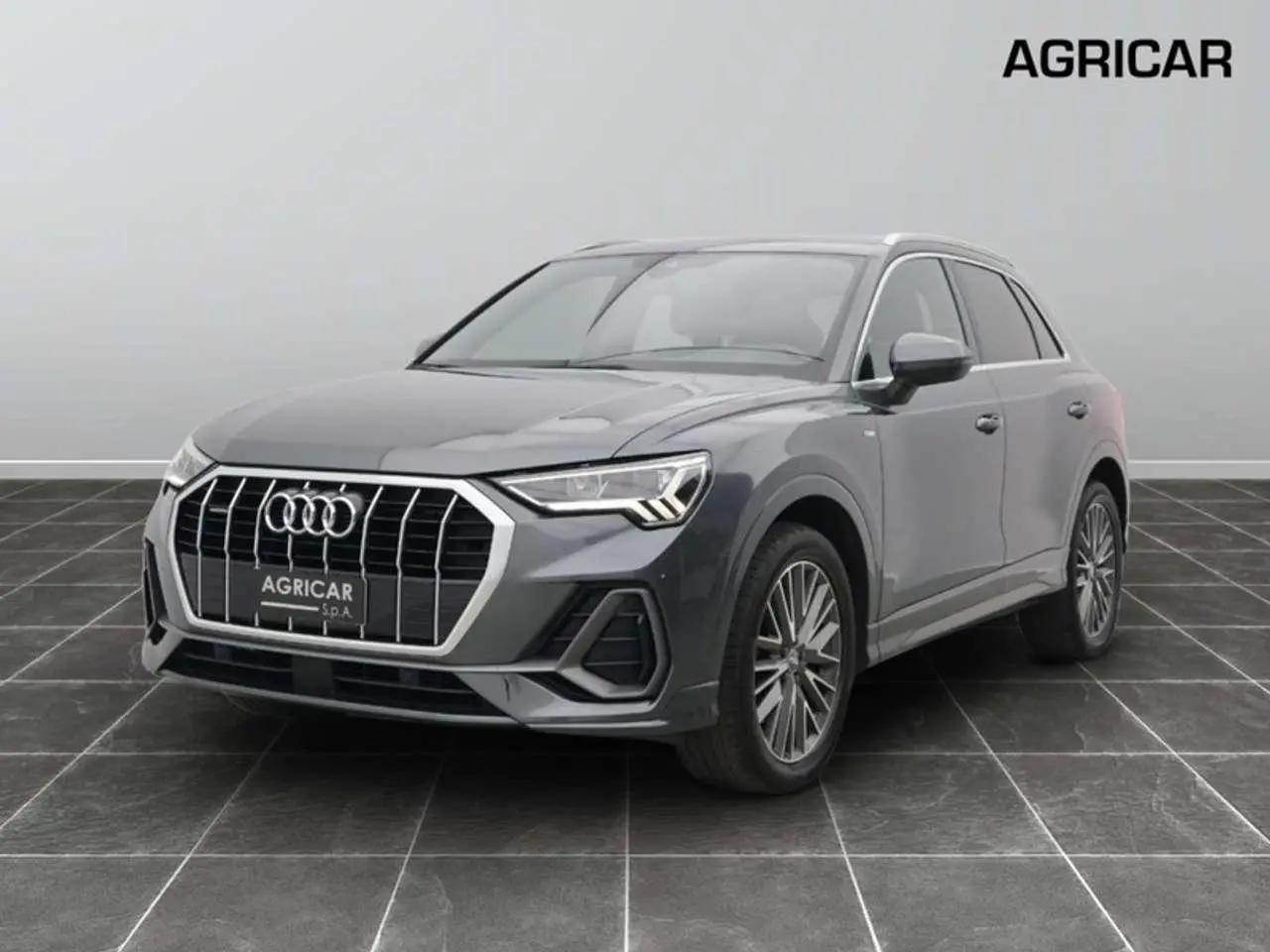 Photo 1 : Audi Q3 2019 Diesel