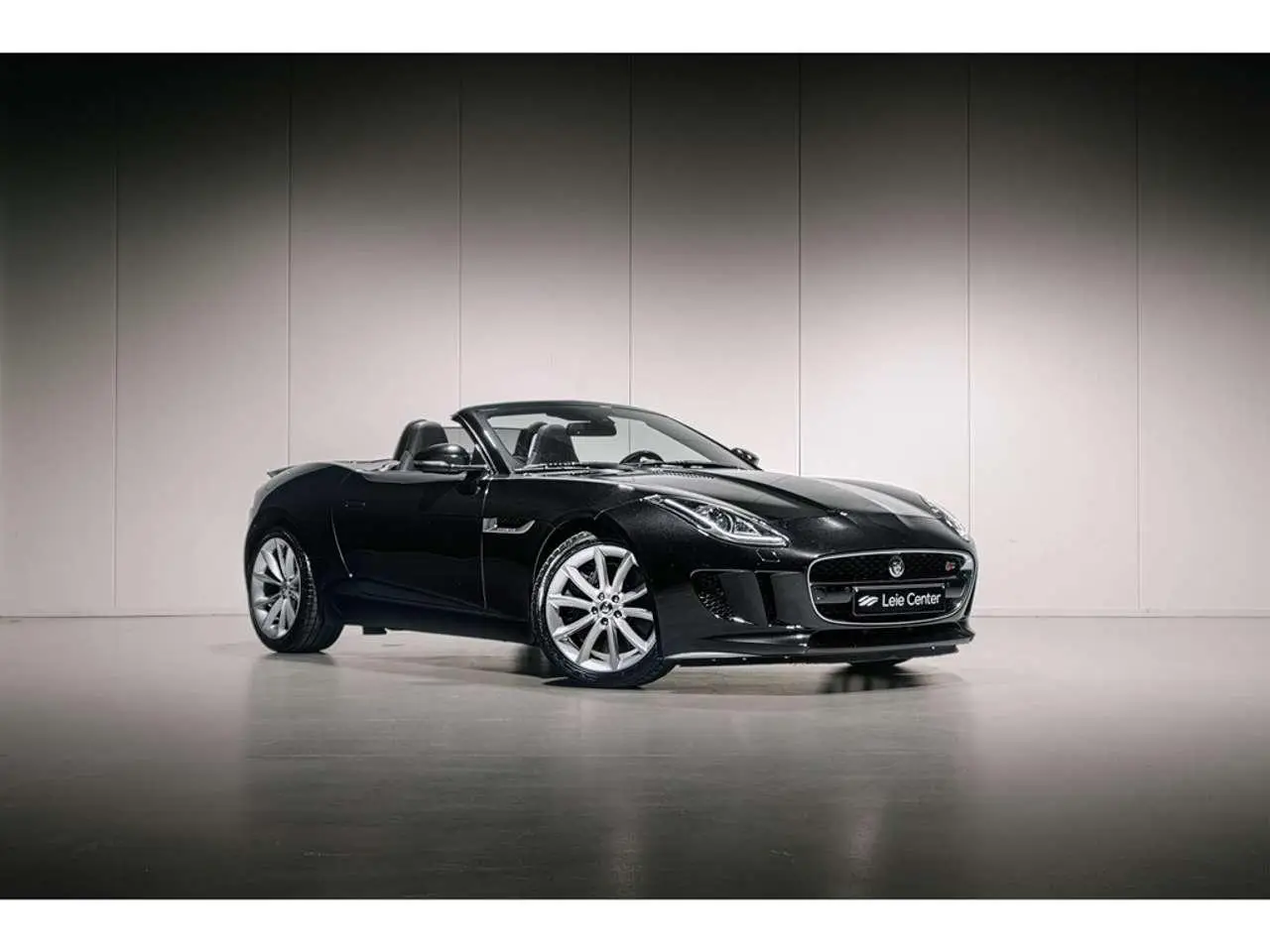 Photo 1 : Jaguar F-type 2015 Essence