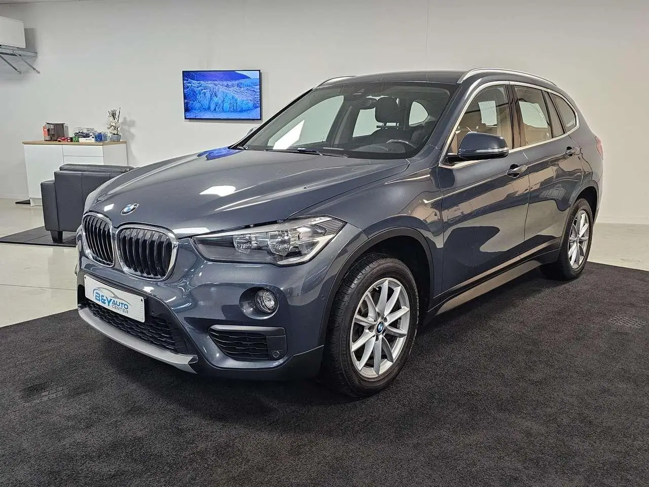 Photo 1 : Bmw X1 2019 Petrol