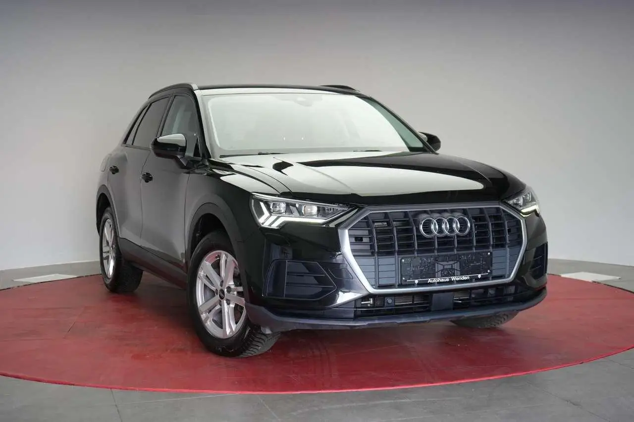 Photo 1 : Audi Q3 2021 Petrol