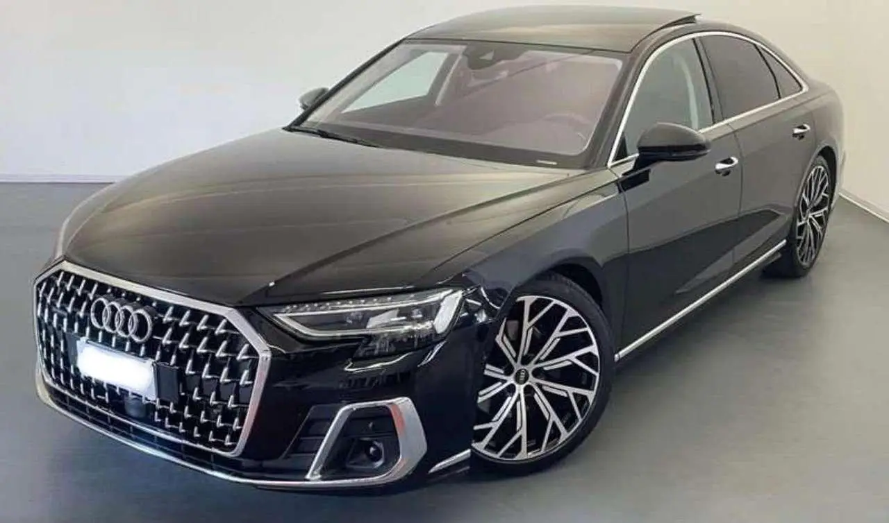 Photo 1 : Audi A8 2023 Hybrid