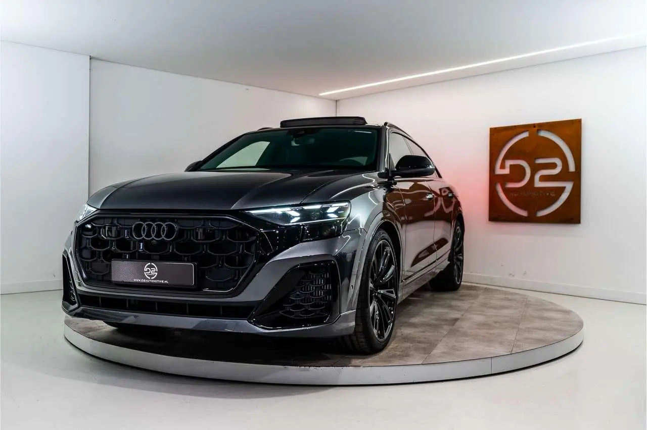 Photo 1 : Audi Q8 2024 Hybride