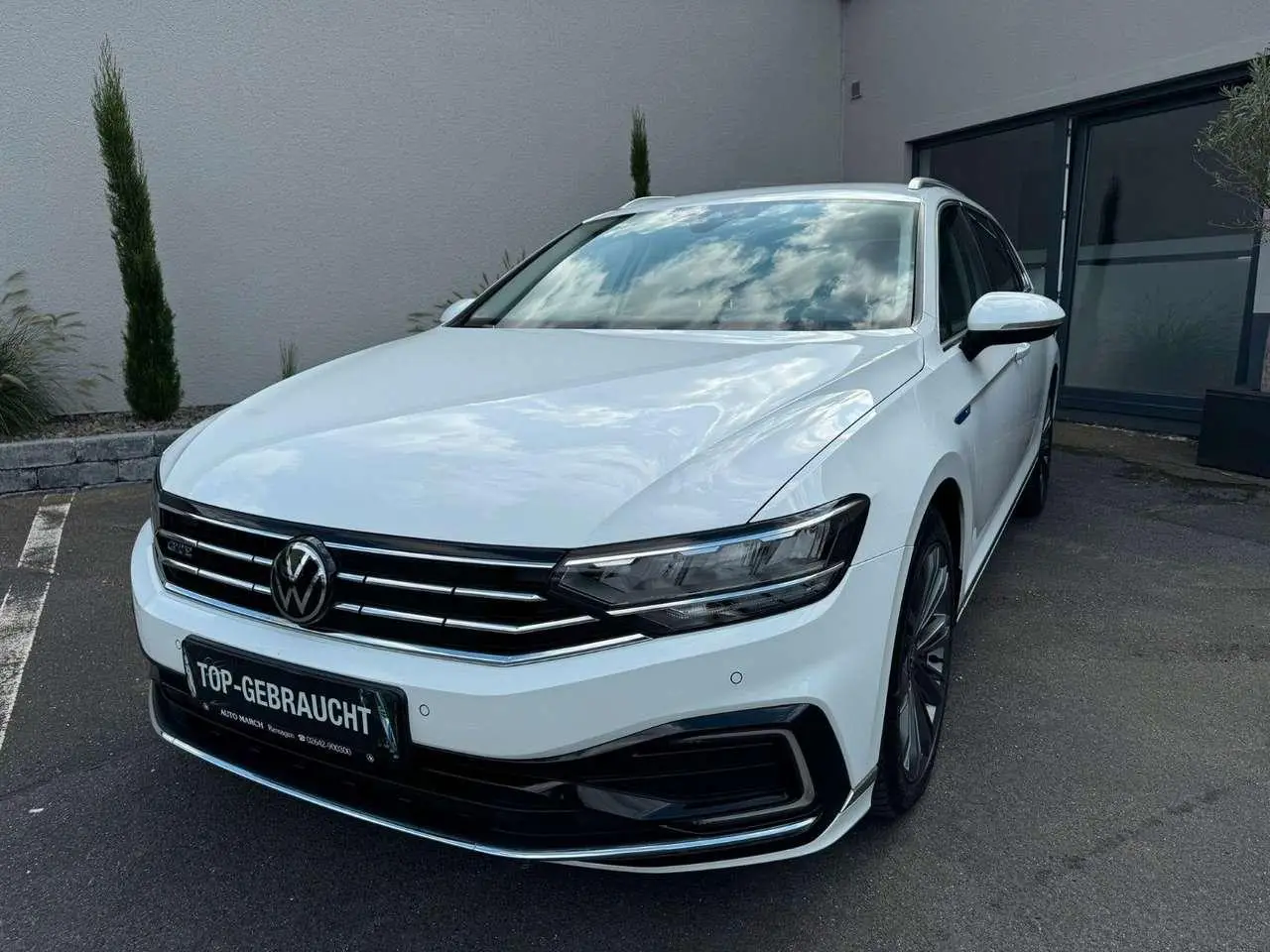 Photo 1 : Volkswagen Passat 2020 Hybrid