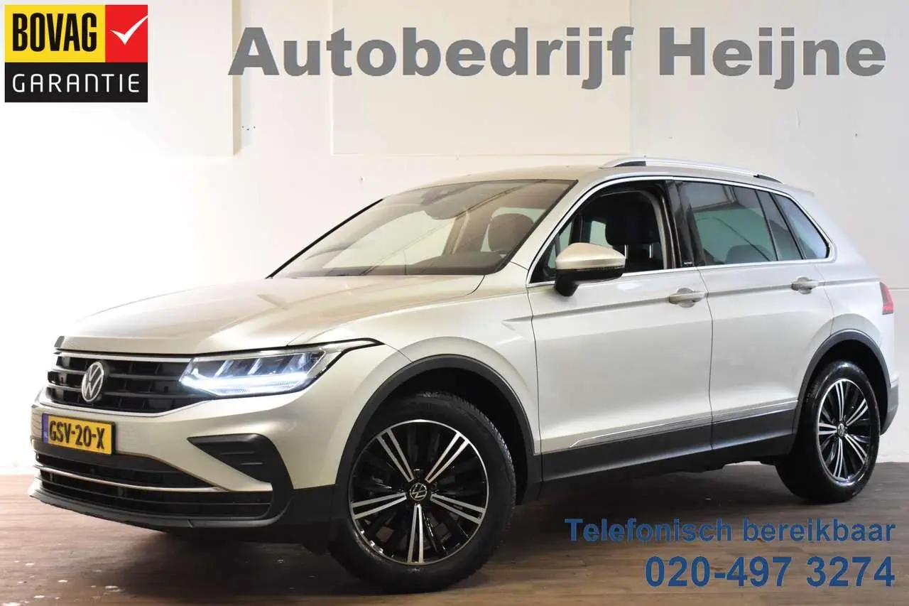 Photo 1 : Volkswagen Tiguan 2023 Essence