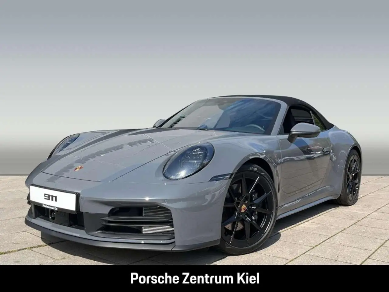 Photo 1 : Porsche 992 2024 Petrol