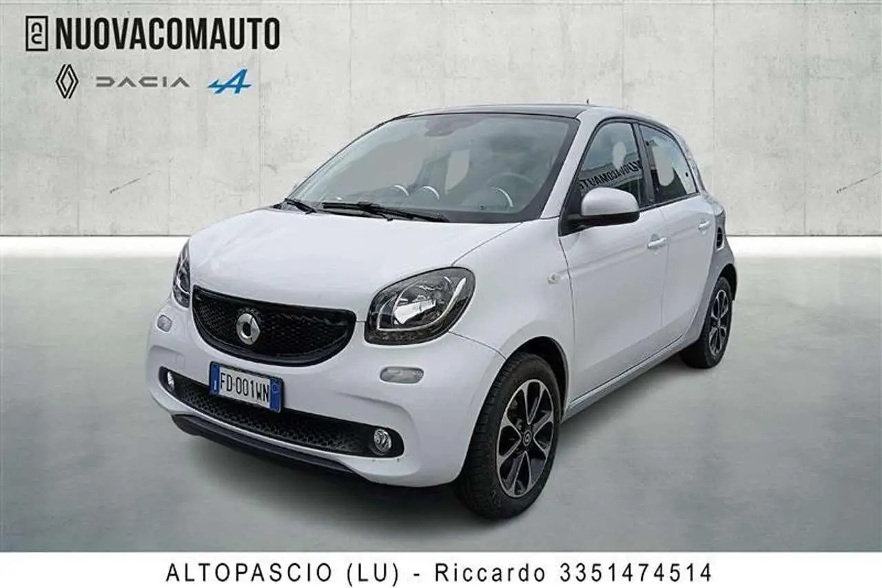 Photo 1 : Smart Forfour 2016 Petrol