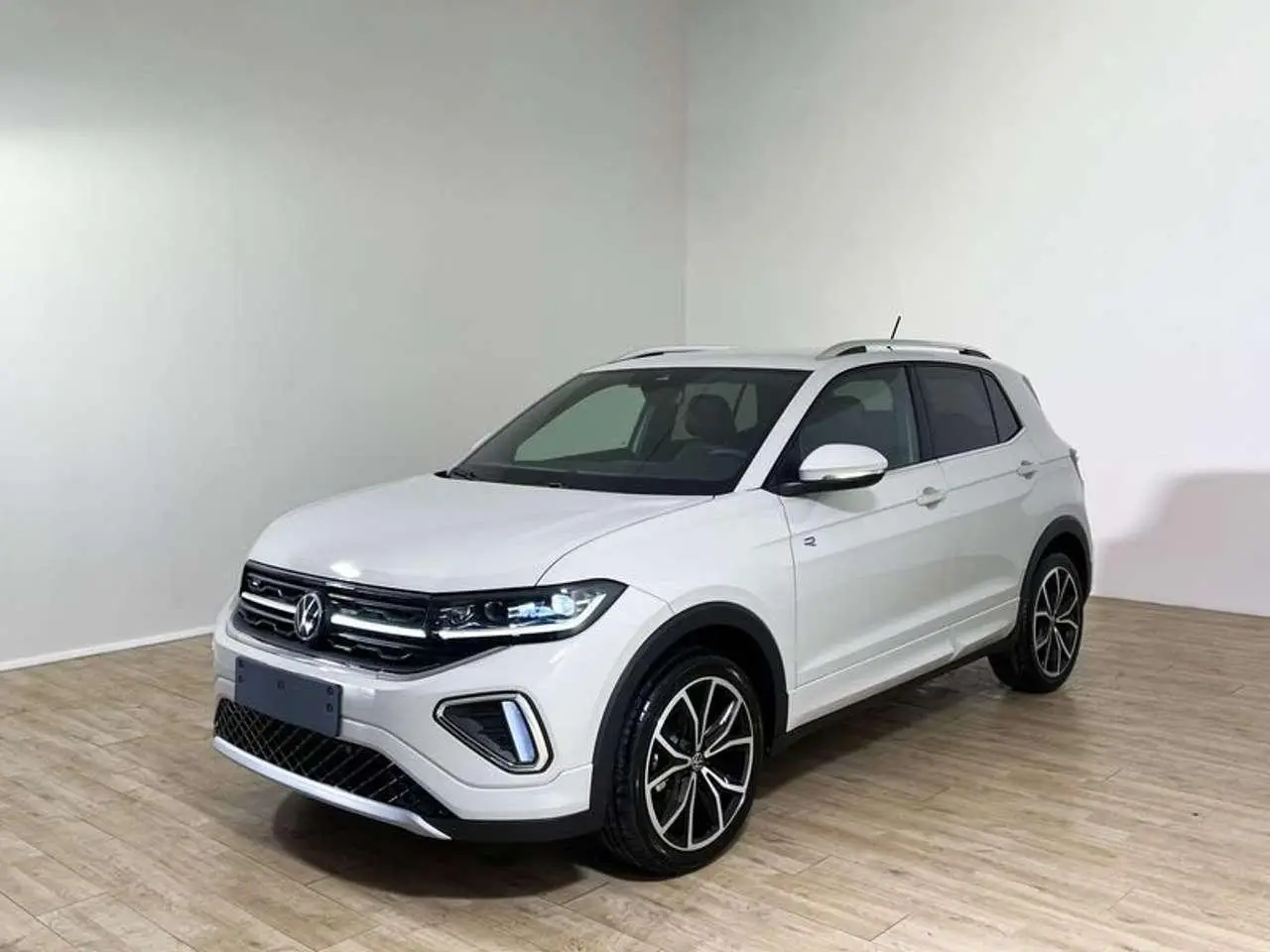 Photo 1 : Volkswagen T-cross 2024 Petrol