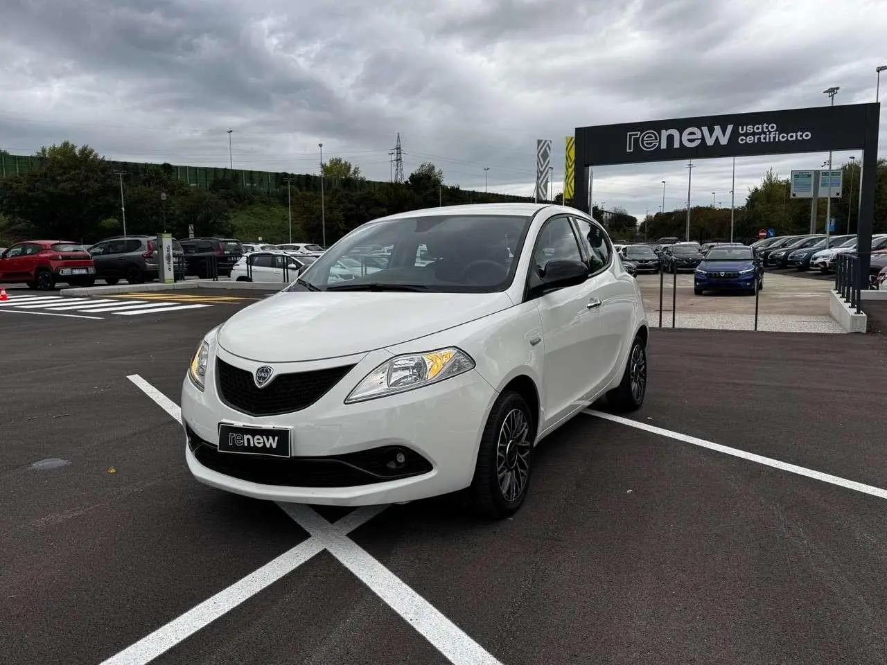 Photo 1 : Lancia Ypsilon 2019 Petrol