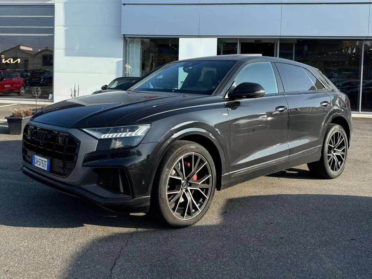 Photo 1 : Audi Q8 2021 Hybride