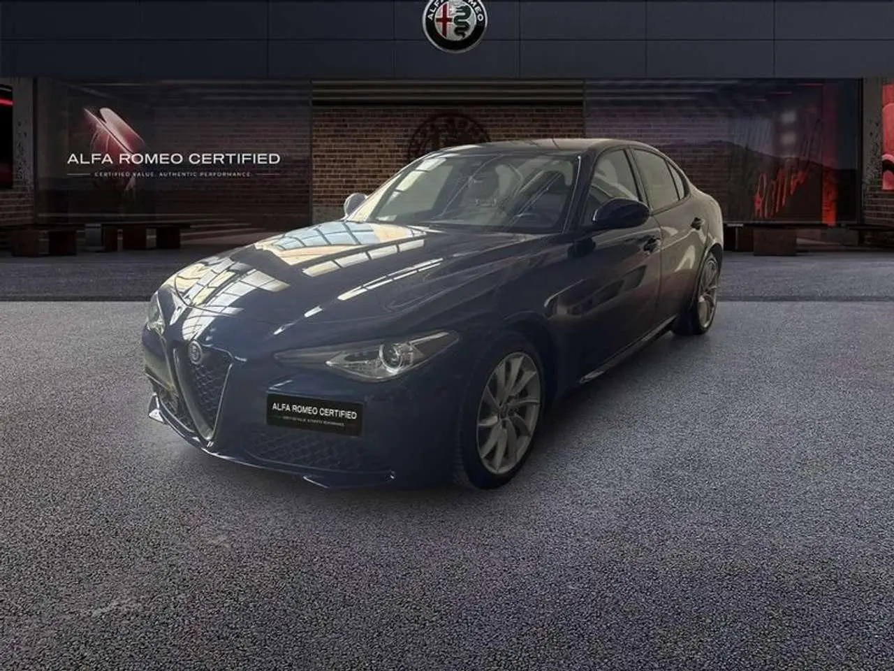 Photo 1 : Alfa Romeo Giulia 2020 Essence