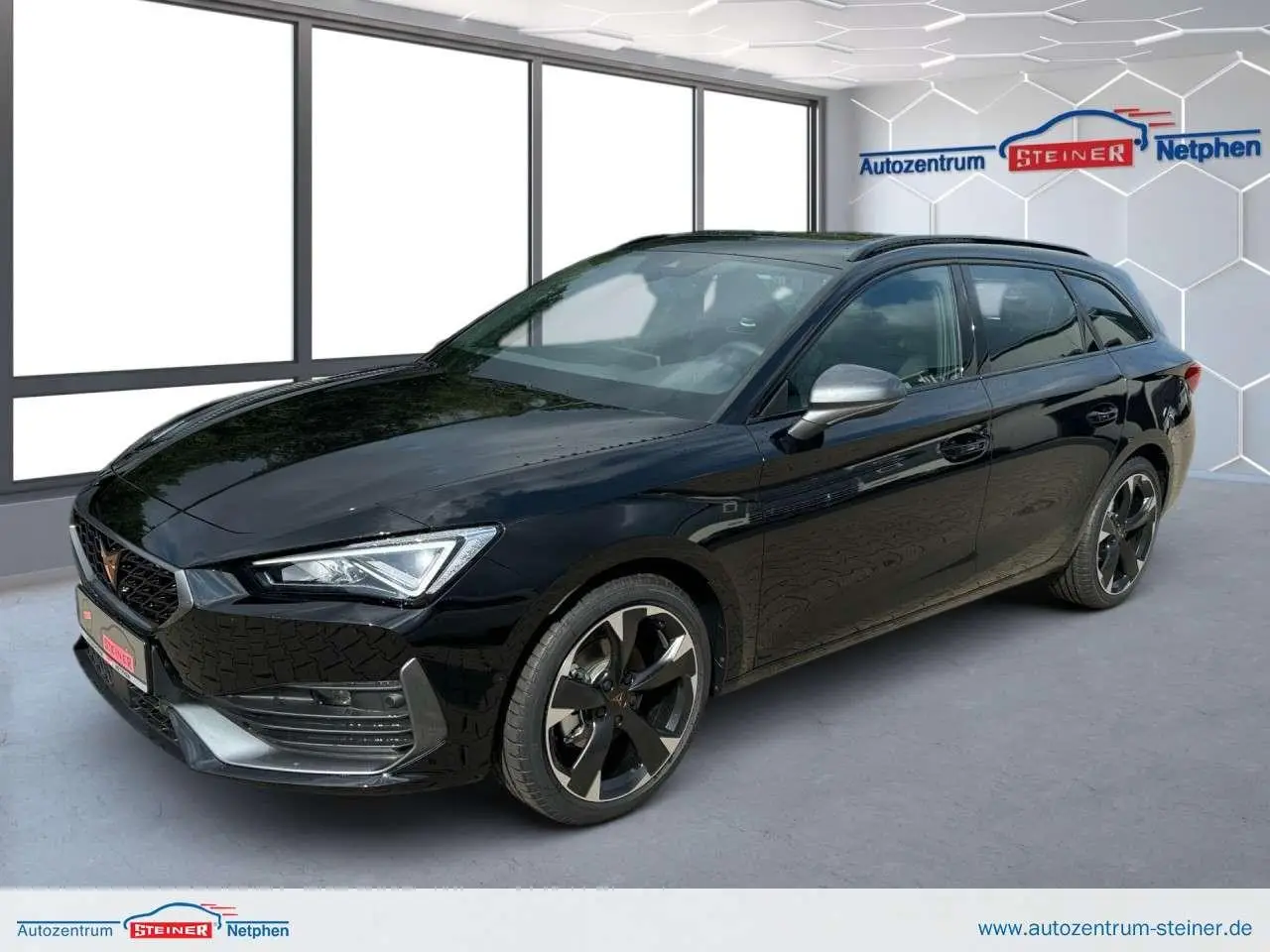 Photo 1 : Cupra Leon 2024 Petrol