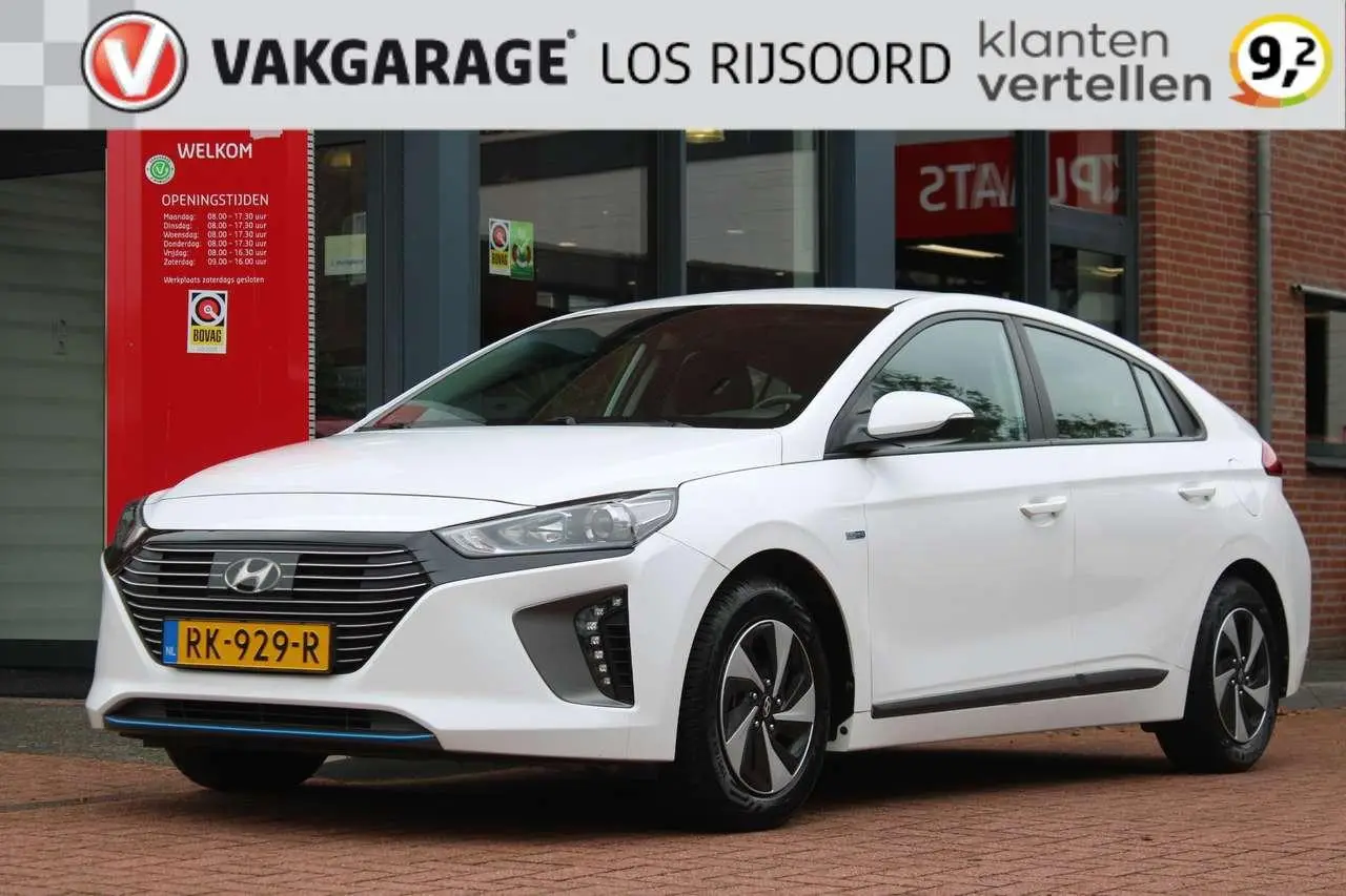 Photo 1 : Hyundai Ioniq 2018 Hybride