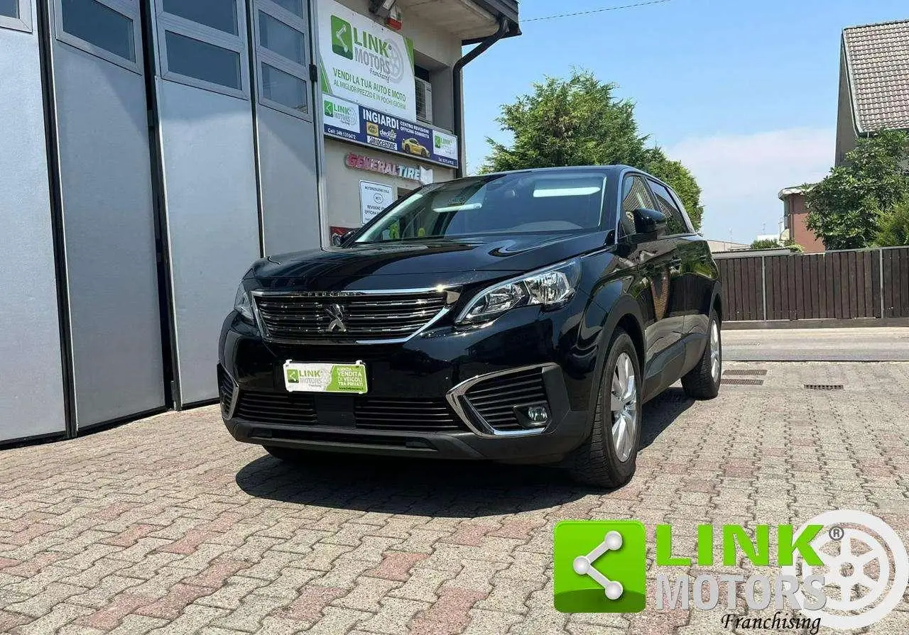 Photo 1 : Peugeot 5008 2019 Diesel