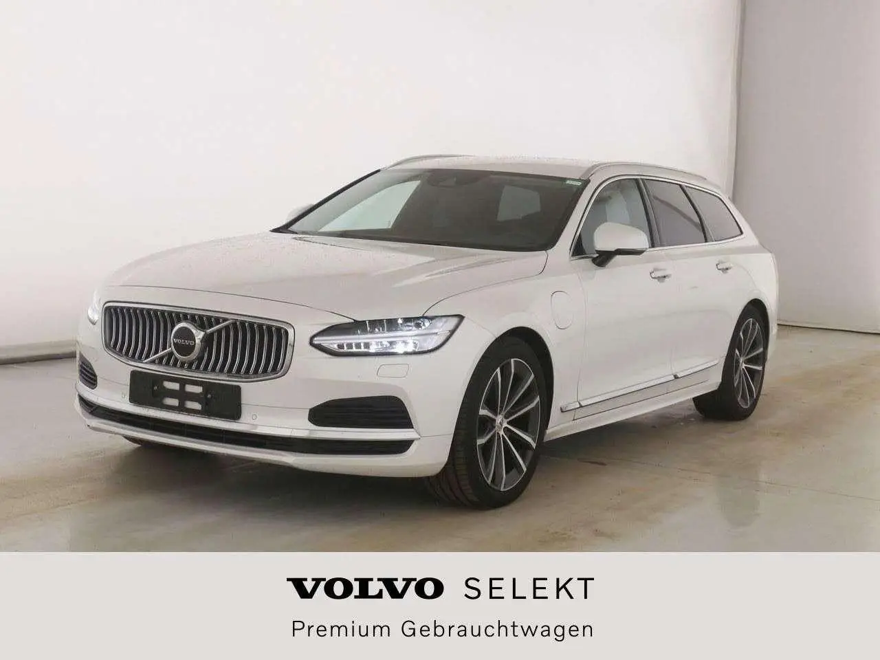 Photo 1 : Volvo V90 2021 Hybride