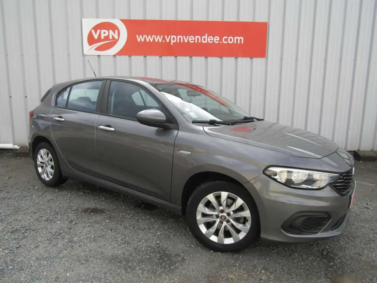 Photo 1 : Fiat Tipo 2017 Petrol