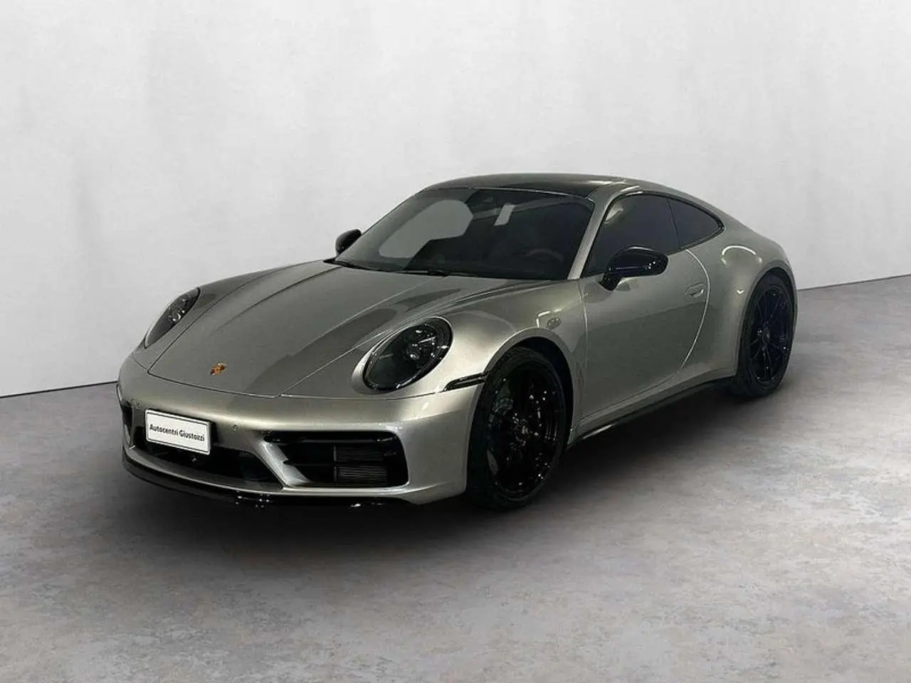 Photo 1 : Porsche 992 2022 Essence