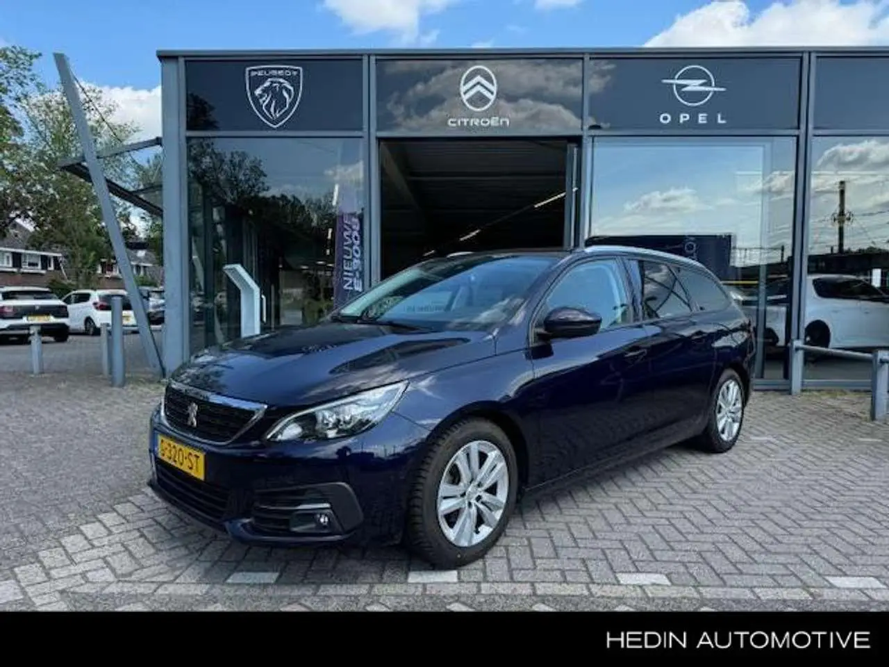 Photo 1 : Peugeot 308 2020 Petrol