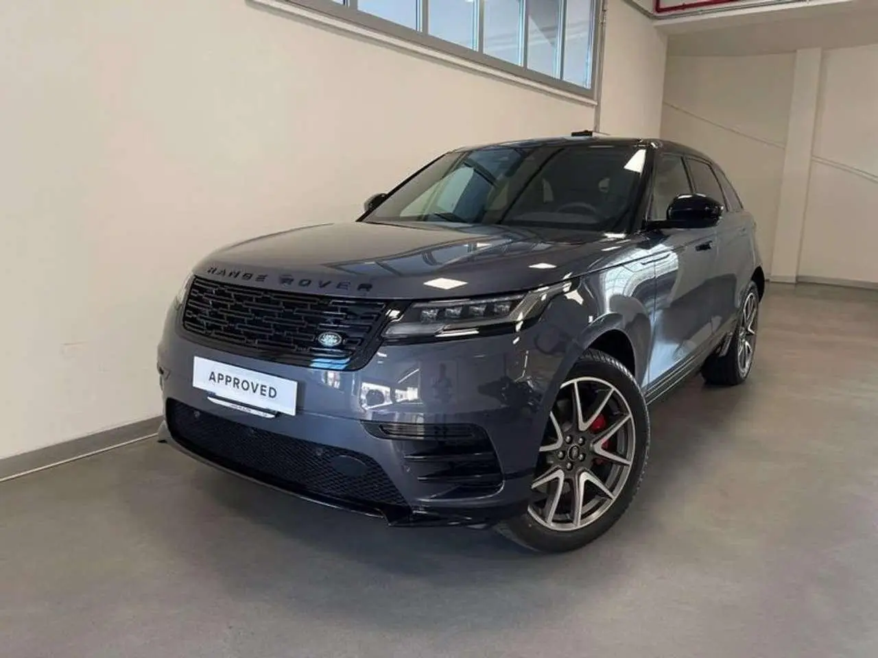 Photo 1 : Land Rover Range Rover Velar 2023 Hybride