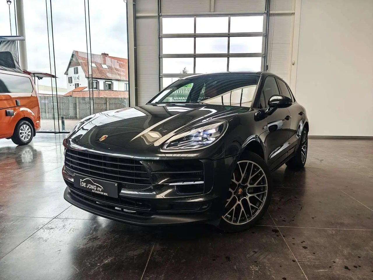 Photo 1 : Porsche Macan 2019 Essence