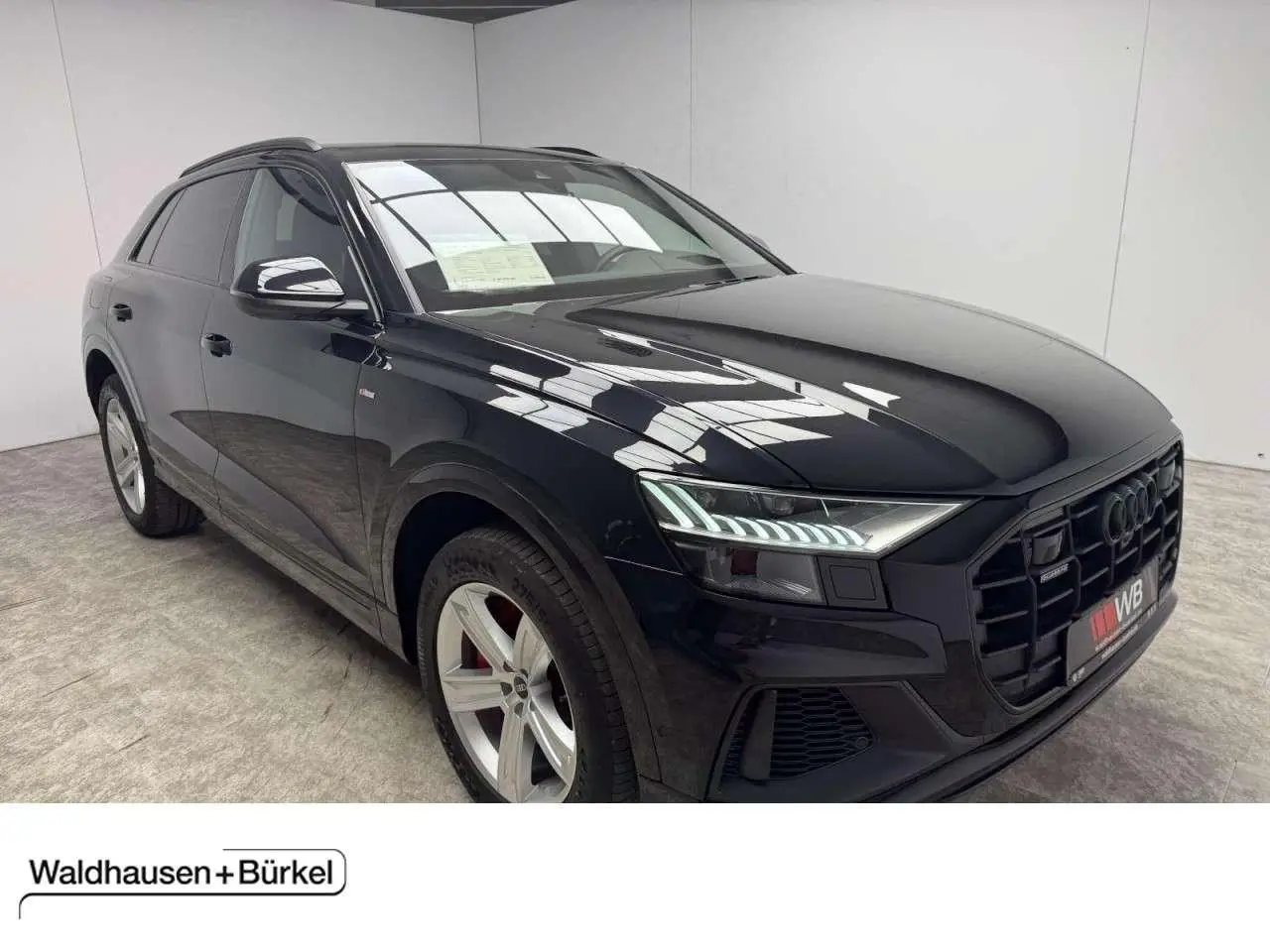 Photo 1 : Audi Q8 2021 Hybride