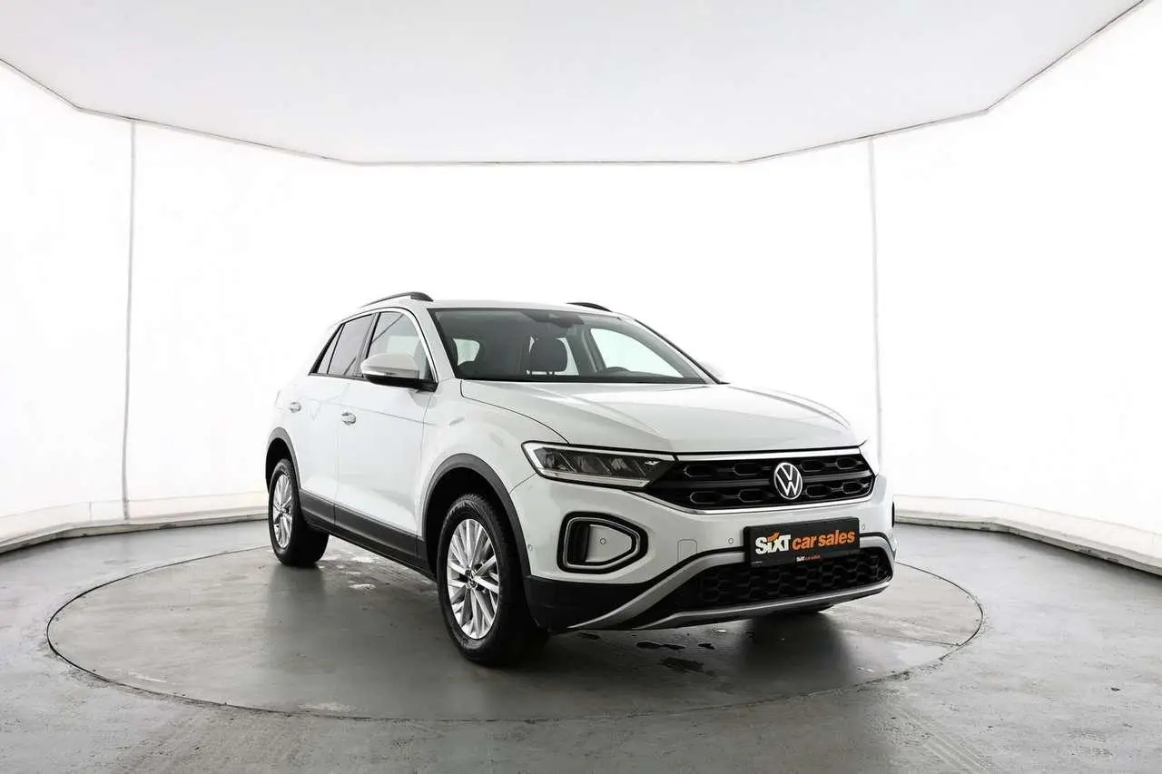 Photo 1 : Volkswagen T-roc 2022 Essence