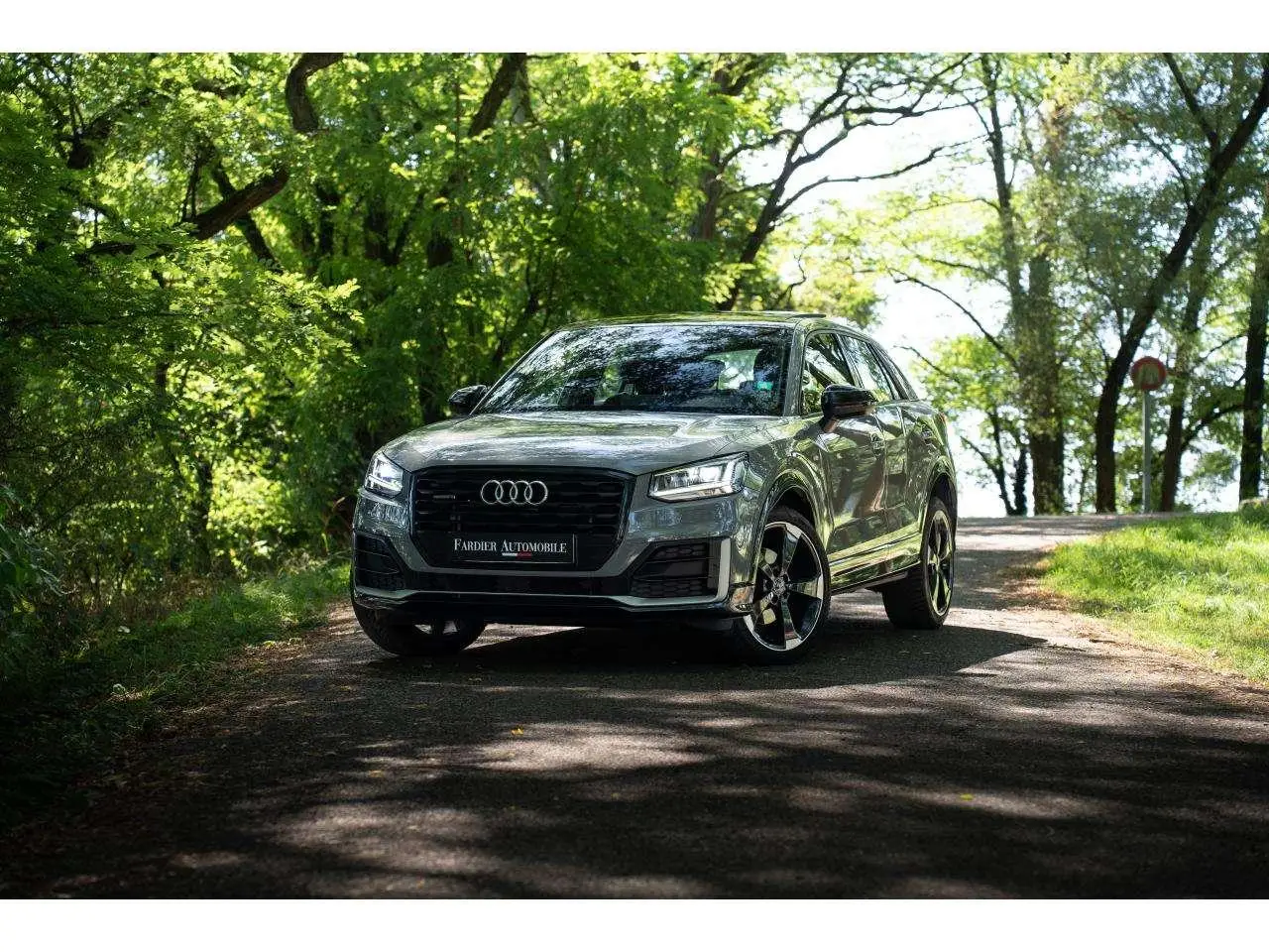 Photo 1 : Audi Q2 2017 Diesel