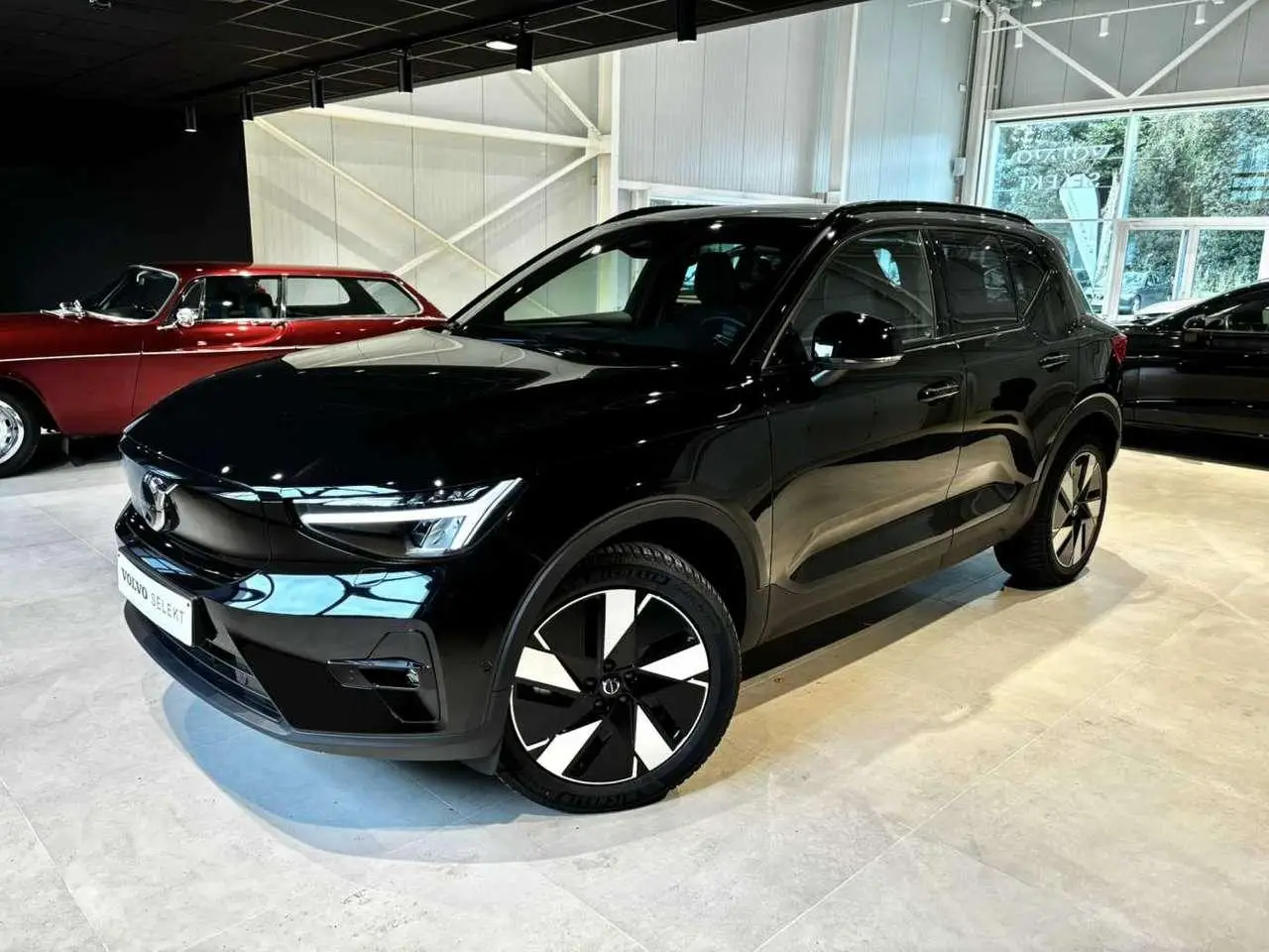 Photo 1 : Volvo Xc40 2023 Électrique