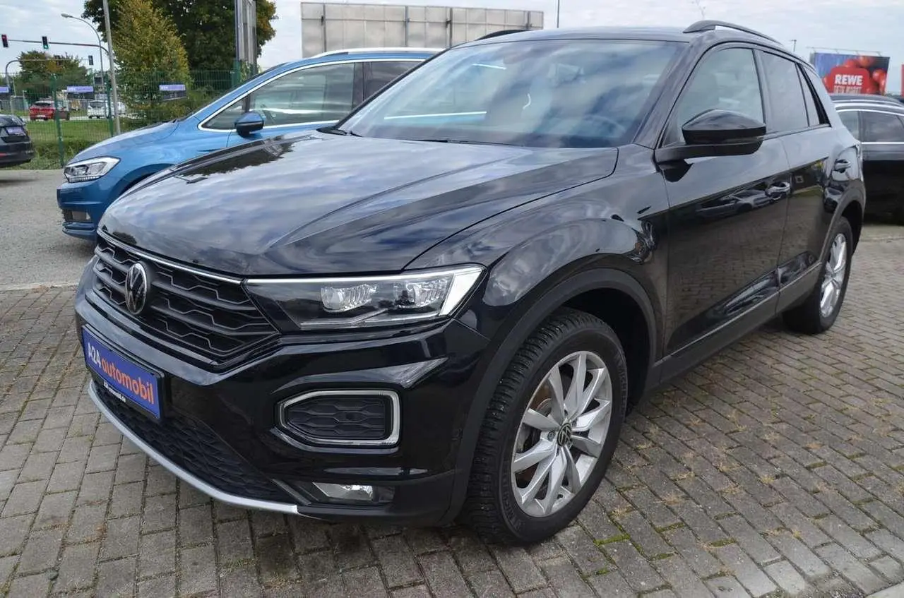 Photo 1 : Volkswagen T-roc 2021 Essence