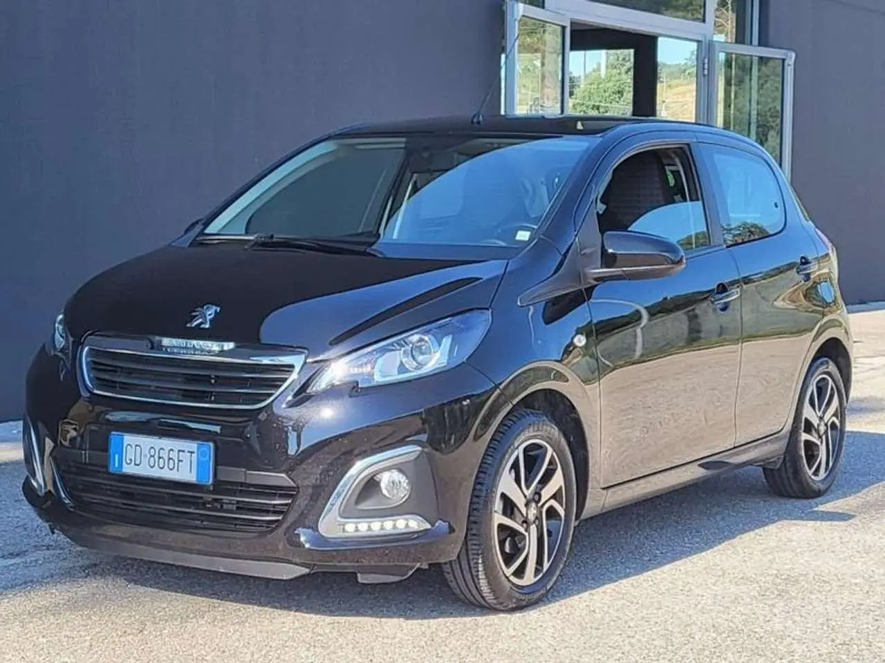 Photo 1 : Peugeot 108 2021 Petrol