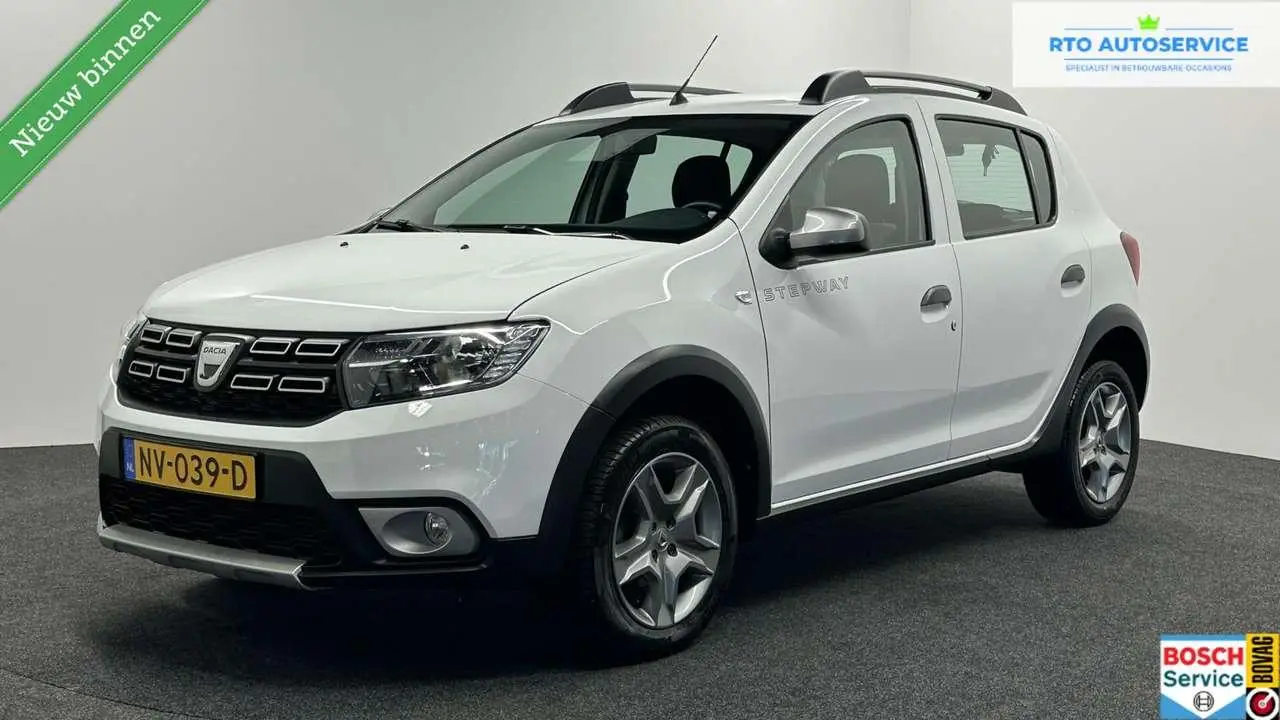 Photo 1 : Dacia Sandero 2017 Petrol