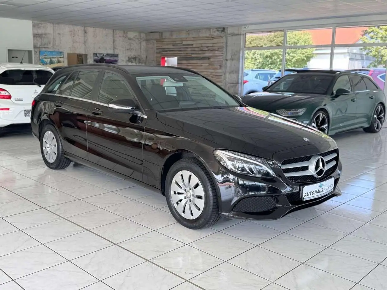 Photo 1 : Mercedes-benz Classe C 2015 Petrol