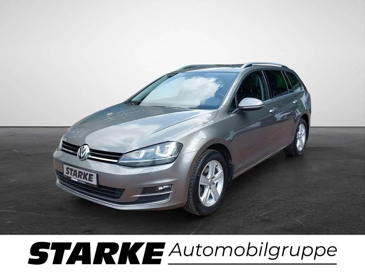 Photo 1 : Volkswagen Golf 2015 Petrol