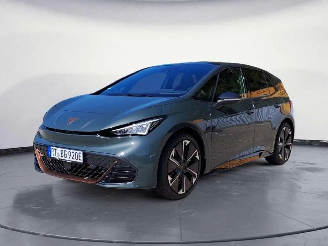 Photo 1 : Cupra Born 2024 Électrique