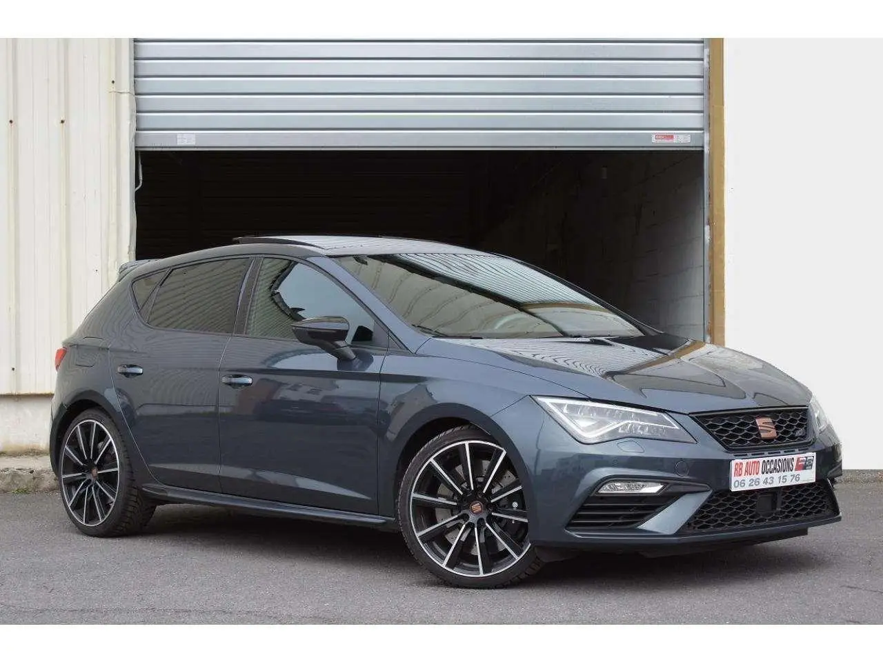 Photo 1 : Seat Leon 2019 Petrol