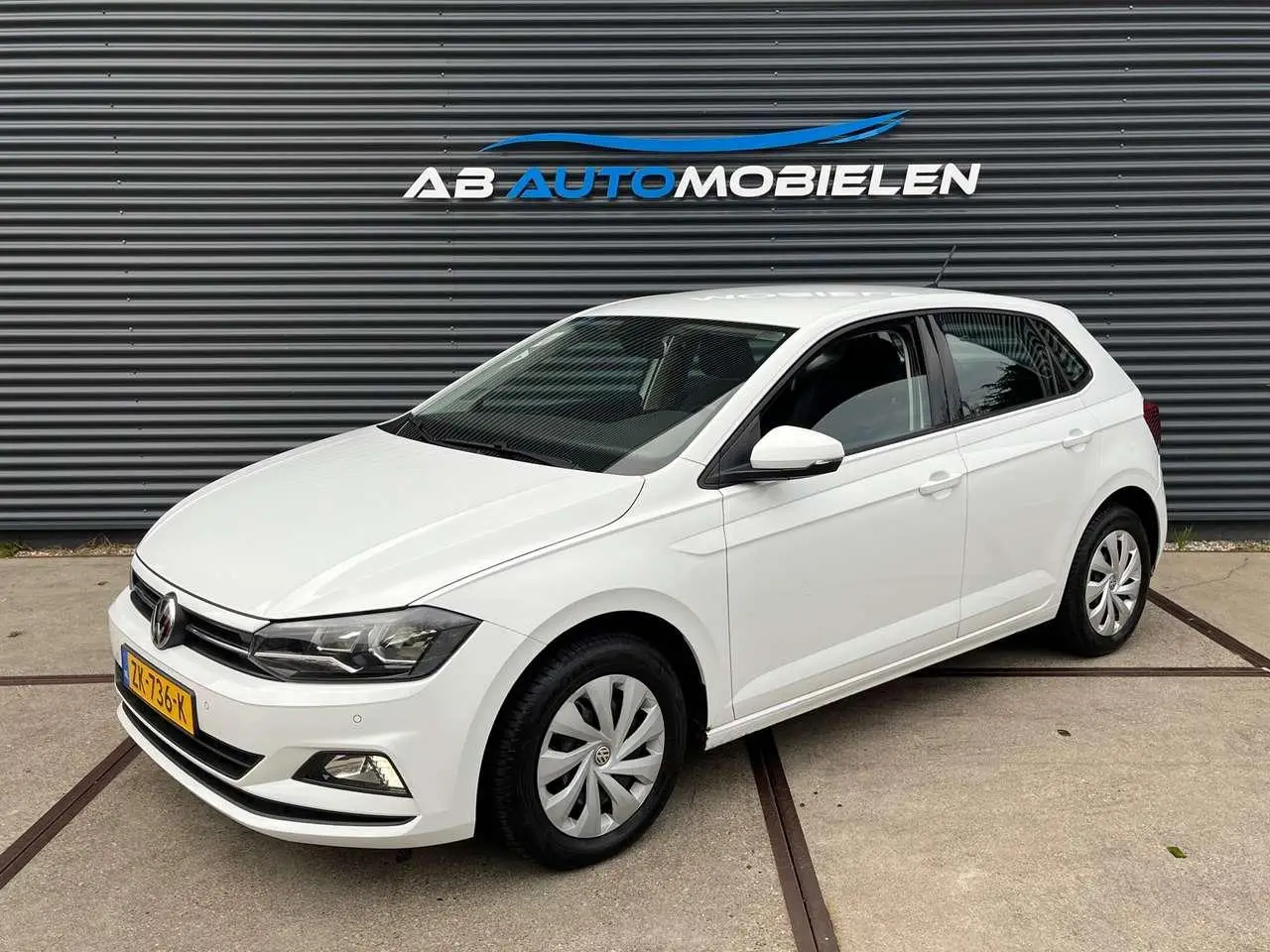 Photo 1 : Volkswagen Polo 2019 Essence