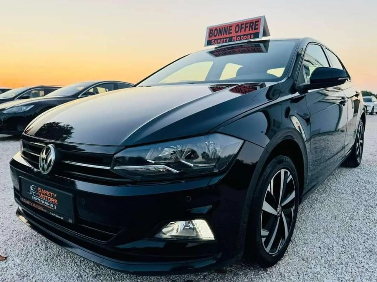 Photo 1 : Volkswagen Polo 2018 Petrol