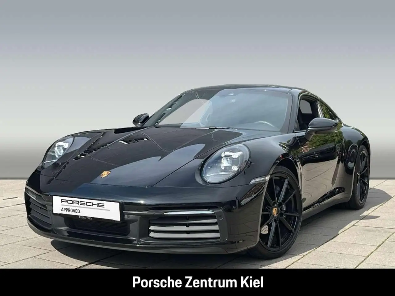 Photo 1 : Porsche 992 2020 Essence