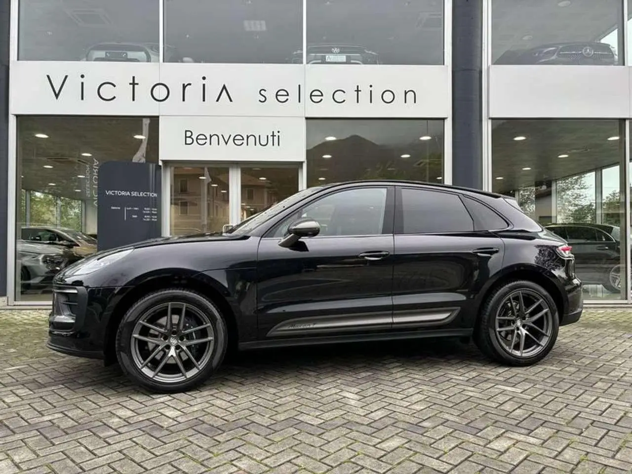 Photo 1 : Porsche Macan 2024 Petrol