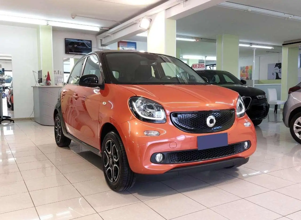 Photo 1 : Smart Forfour 2018 Petrol