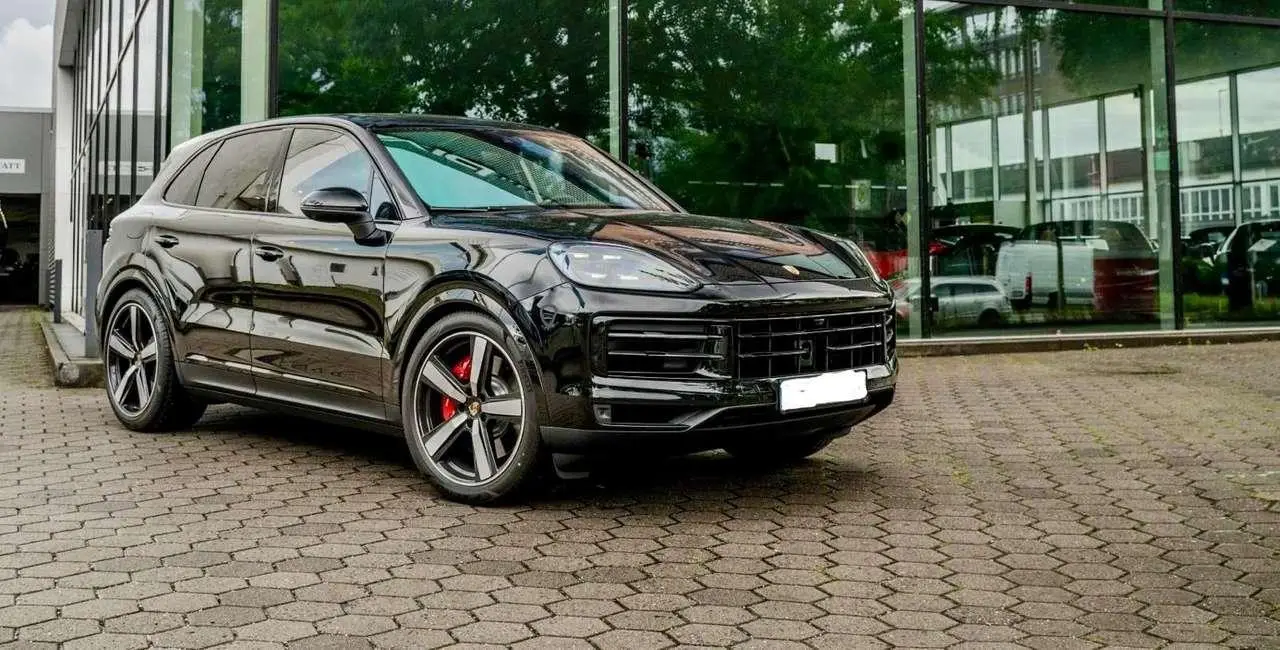 Photo 1 : Porsche Cayenne 2024 Essence