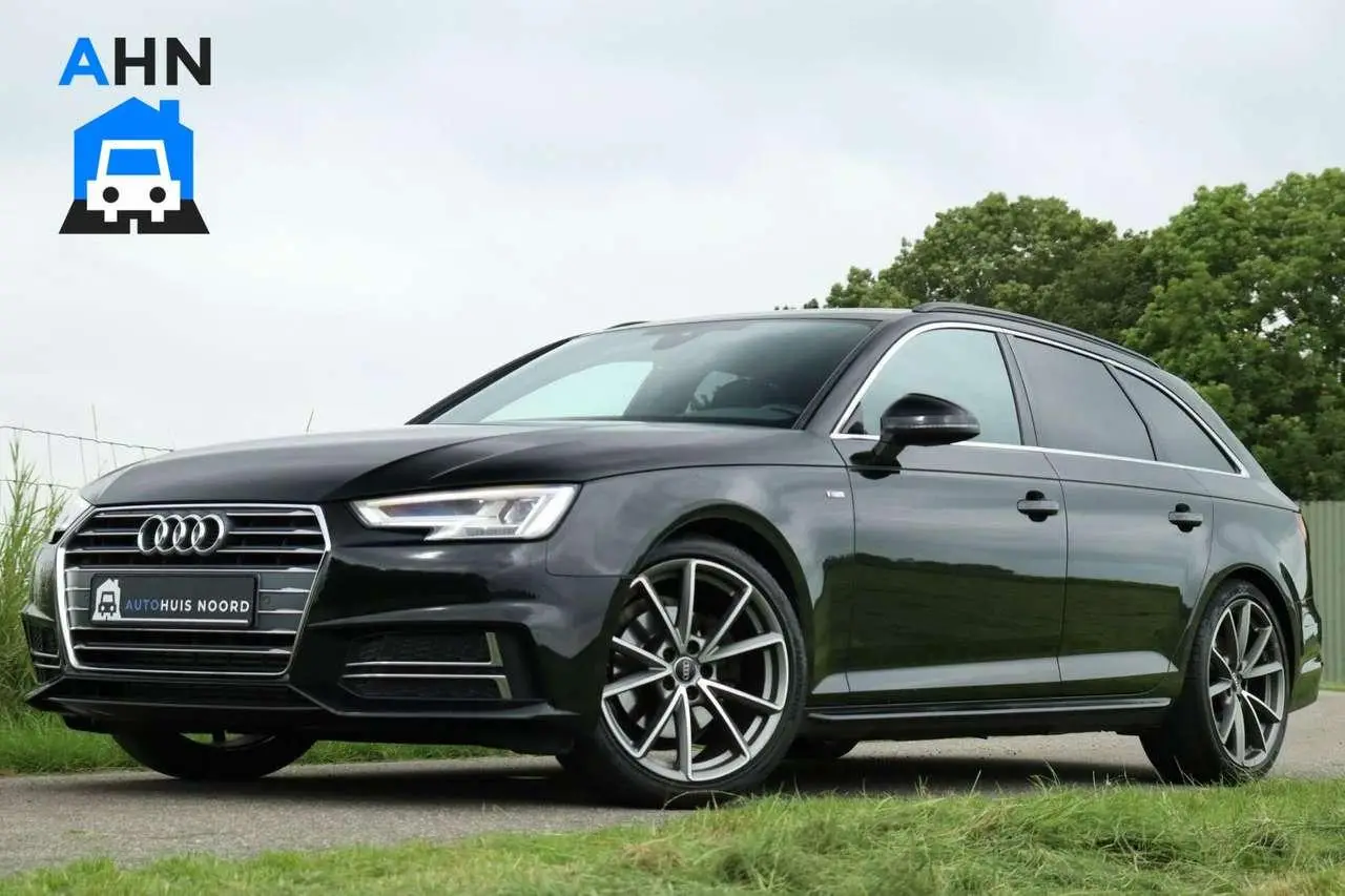 Photo 1 : Audi A4 2016 Petrol