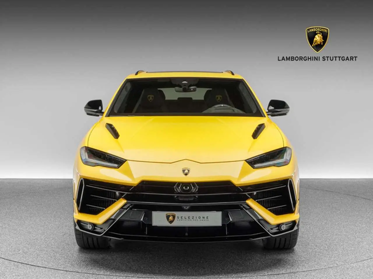 Photo 1 : Lamborghini Urus 2023 Essence