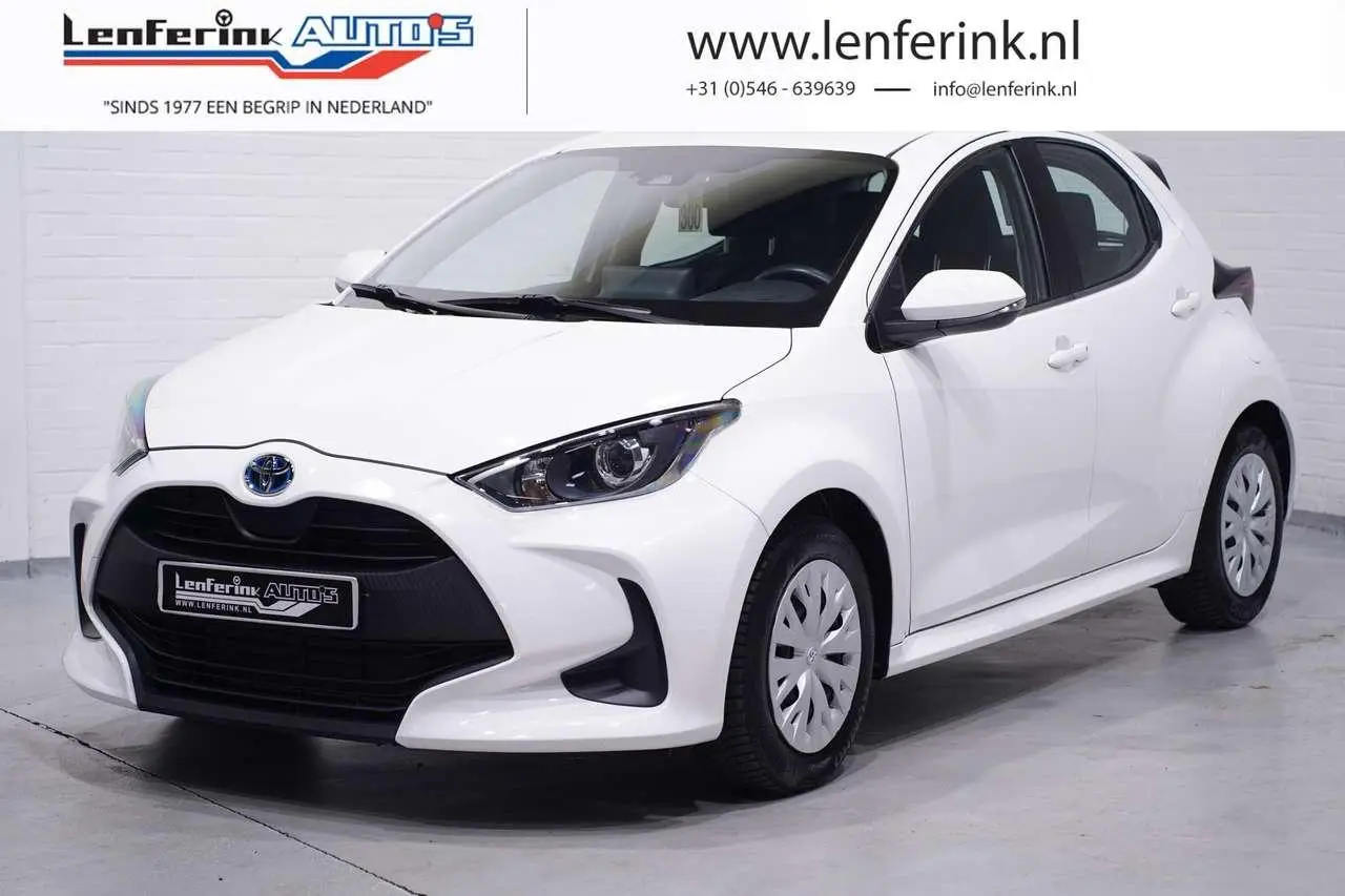 Photo 1 : Toyota Yaris 2021 Hybrid